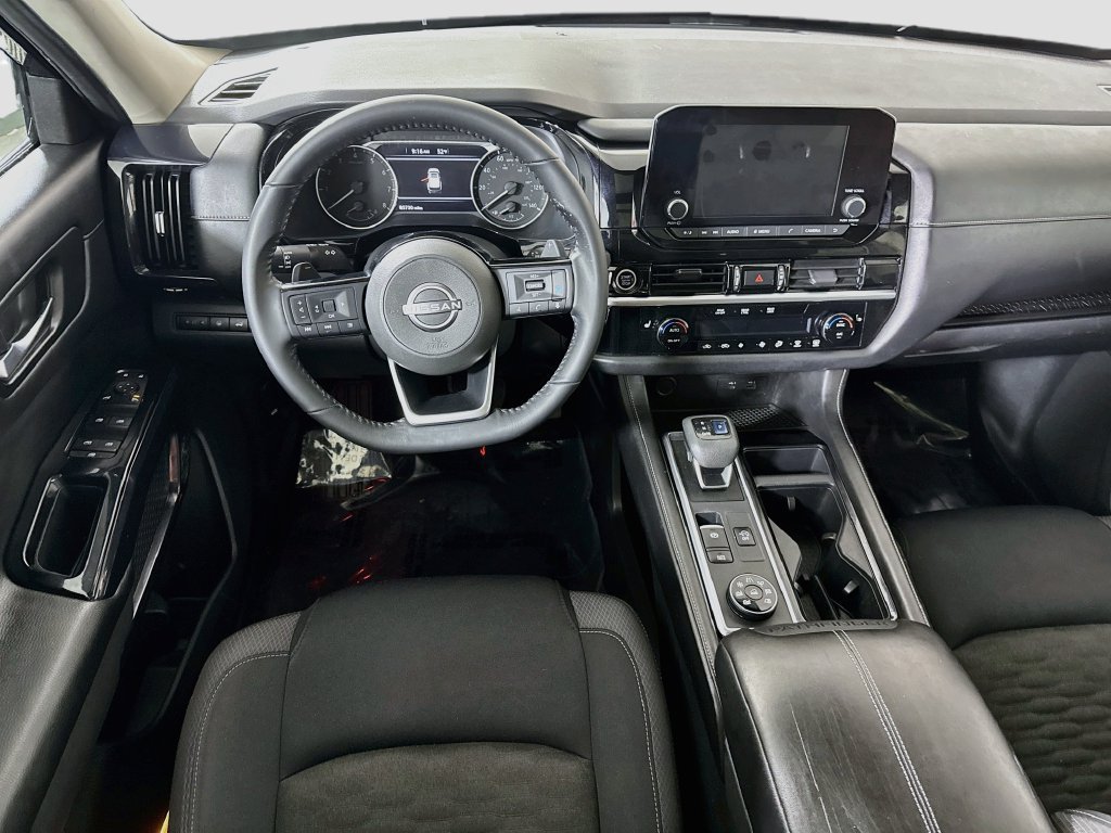 Used 2022 Nissan Pathfinder SV w/ SV Premium Package AWD/4WD image 3
