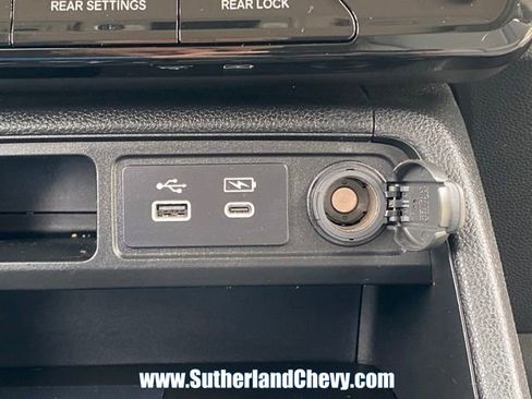 Used 2025 Honda Pilot Touring image 32