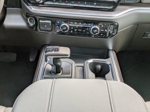 New 2026 GMC Sierra 1500 SLT w/ SLT Premium Plus Package image 17