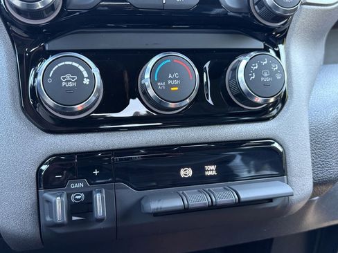 New 2026 RAM 2500 Warlock AWD/4WD image 23
