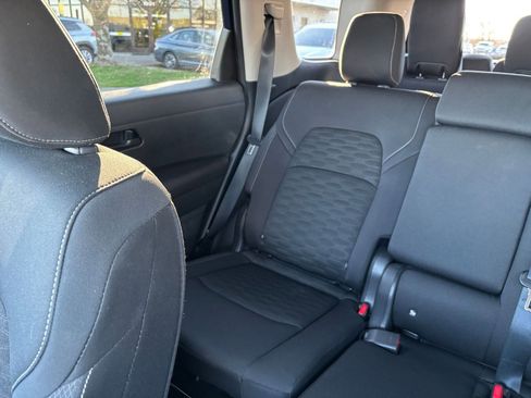 Used 2025 Nissan Pathfinder SV image 41