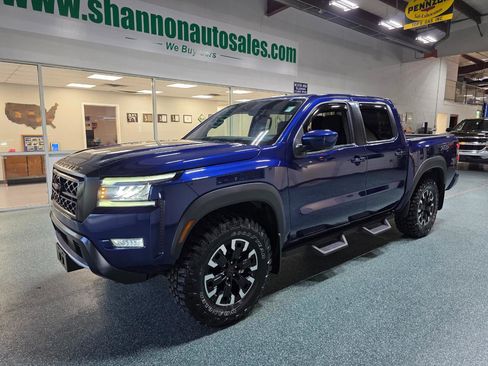 Used 2022 Nissan Frontier PRO-4X w/ Technology Package AWD/4WD image 2