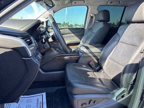 Used 2017 Chevrolet Tahoe LT w/ Luxury Package AWD/4WD image 11