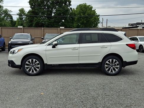 Used 2016 Subaru Outback 2.5i Limited AWD/4WD image 8
