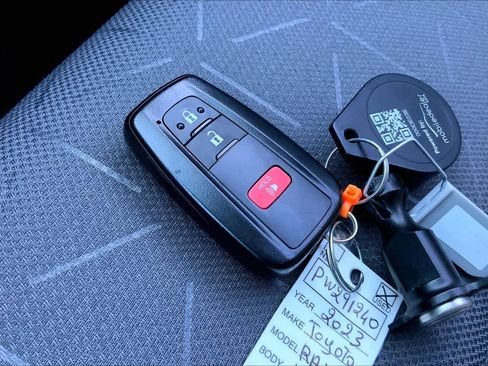 Used 2023 Toyota RAV4 XLE image 13