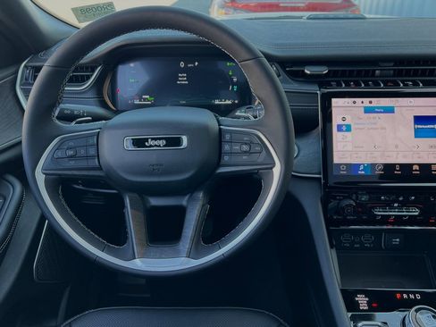 New 2024 Jeep Grand Cherokee Limited 4xe w/ Luxury Tech Group II image 12