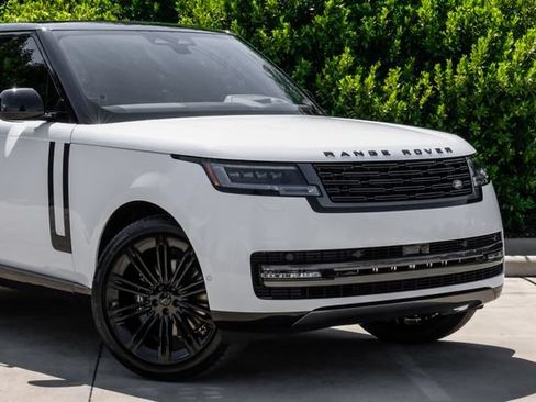 New 2026 Land Rover Range Rover SE AWD/4WD image 9