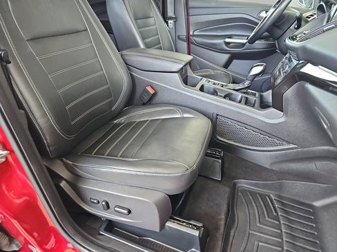Used 2018 Ford Escape Titanium AWD/4WD image 13