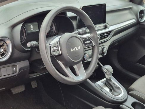 Certified 2024 Kia Forte LXS FWD image 2