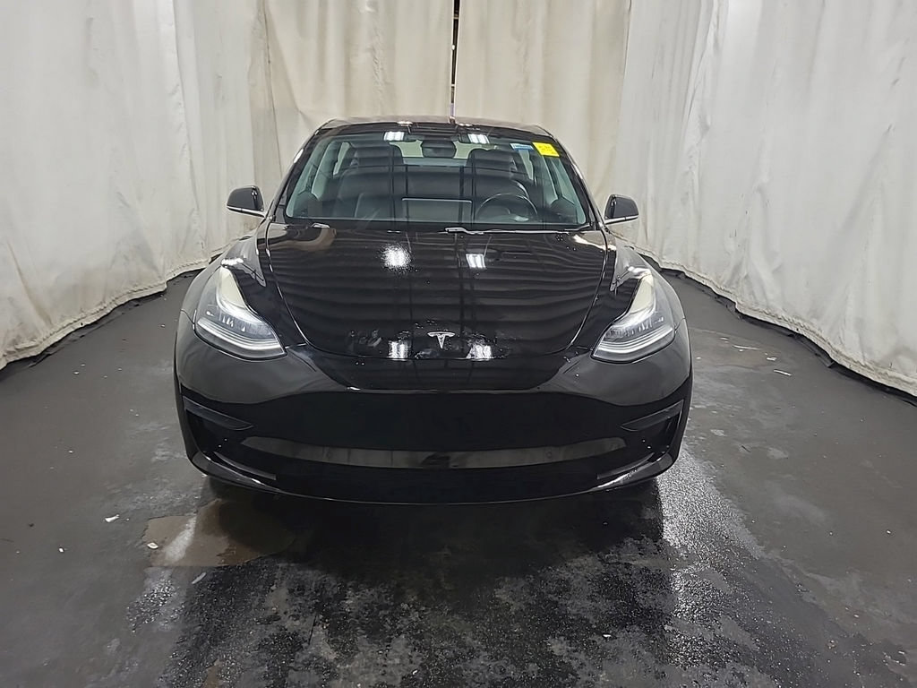 Used 2018 Tesla Model 3 Mid Range RWD image 2
