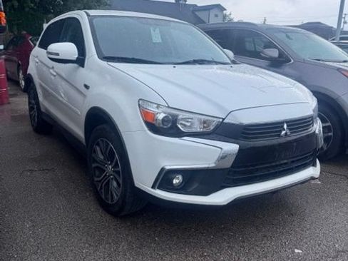Used 2017 Mitsubishi Outlander Sport SE FWD image 2