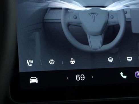 Used 2024 Tesla Model Y Performance AWD/4WD image 23