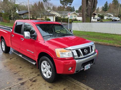 Used 2008 Nissan Titan LE w/ Navigation Pkg image 3