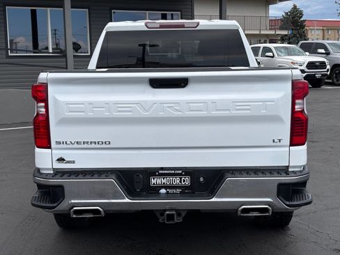 Used 2019 Chevrolet Silverado 1500 LT w/ Z71 Off-Road Package AWD/4WD image 12