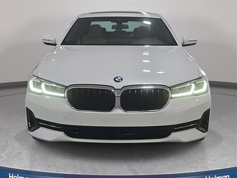 Used 2022 BMW 530i w/ Convenience Package image 3