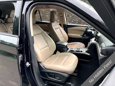 Used 2023 Ford Explorer XLT w/ Equipment Group 202A RWD image 7