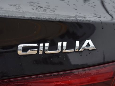 Used 2021 Alfa Romeo Giulia Sprint w/ Sun & Sound Package image 7