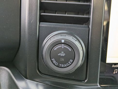 New 2026 Ford F350 Platinum w/ FX4 Off-Road Package image 46