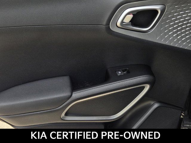 Certified 2023 Kia Soul LX w/ LX Technology Package FWD image 10