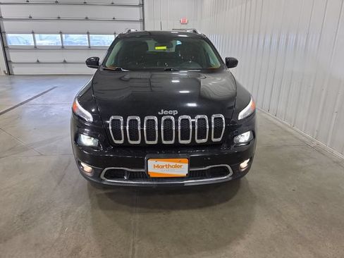 Used 2018 Jeep Cherokee Limited AWD/4WD image 3