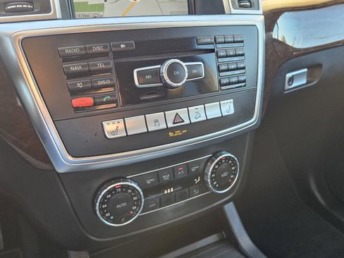 Used 2013 Mercedes-Benz ML 350 4MATIC w/ Premium 1 Pkg image 34