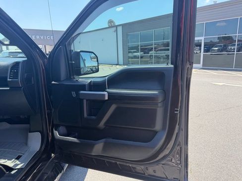 Used 2019 Ford F150 XLT w/ Equipment Group 302A Luxury AWD/4WD image 29