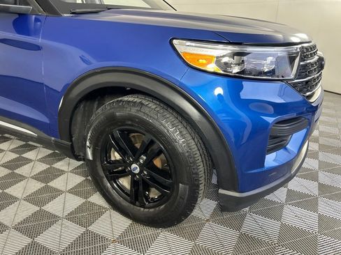 Used 2020 Ford Explorer XLT w/ Comfort Package AWD/4WD image 5