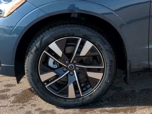 Certified 2026 Volvo XC60 B5 Core w/ Protection Package Premier AWD/4WD image 13