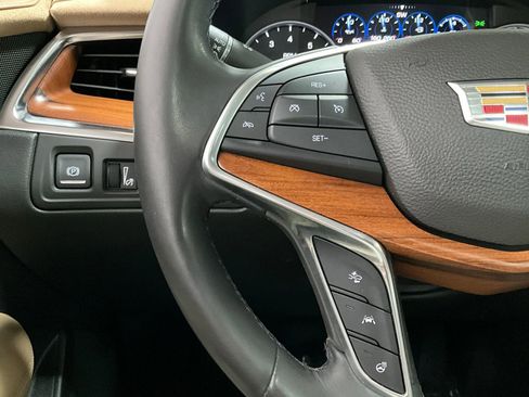 Used 2017 Cadillac XT5 Platinum w/ Driver Assist Package image 17