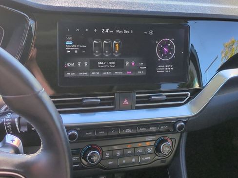 Certified 2022 Kia Niro EX Premium image 16