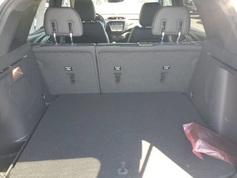 Certified 2023 Chevrolet TrailBlazer ACTIV w/ Technology Package FWD image 7