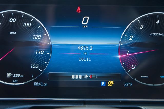 Used 2024 Mercedes-Benz C 300 4MATIC Sedan image 40