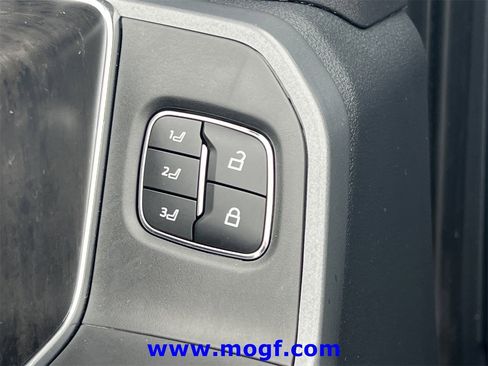 Used 2023 Ford F250 Lariat w/ Sport Appearance Package image 25