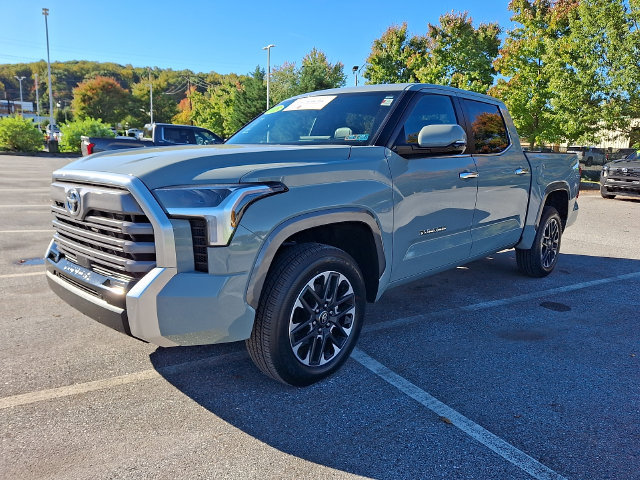 Certified 2025 Toyota Tundra Limited AWD/4WD image 3