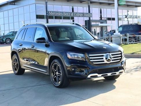 New 2026 Mercedes-Benz GLB 250 image 3