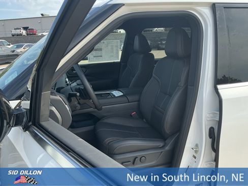 New 2026 Nissan Armada SL w/ Captain's Chari Seat Package image 9