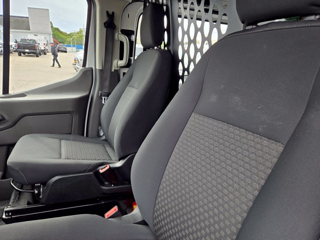 Used 2025 Ford Transit 250 Low Roof w/ Exterior Upgrade Package RWD image 13