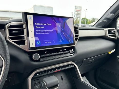 New 2026 Toyota Tundra Limited AWD/4WD image 32