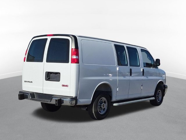 Used 2025 GMC Savana 2500 w/ Driver Convenience Package RWD image 3