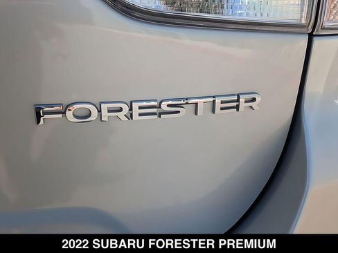 Used 2022 Subaru Forester Premium AWD/4WD image 7