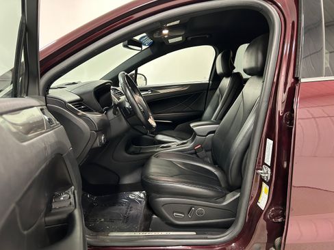 Used 2018 Lincoln MKC Premiere AWD/4WD image 4
