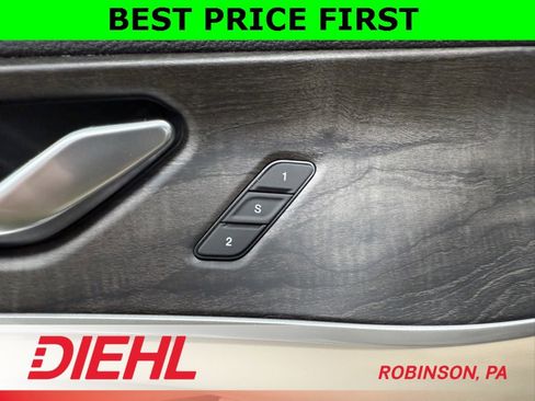 New 2025 Jeep Grand Cherokee Limited w/ Black Appearance Package image 24