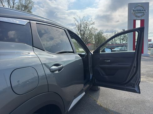 New 2026 Nissan Kicks SV w/ SV Premium Package image 21