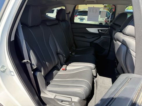 Used 2023 Acura MDX SH-AWD w/ Technology Package image 12