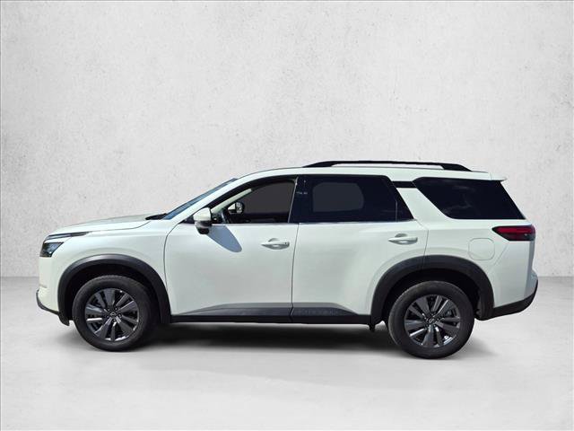 Used 2024 Nissan Pathfinder SV FWD image 8