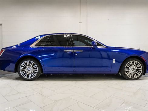 Used 2024 Rolls-Royce Ghost AWD/4WD image 38