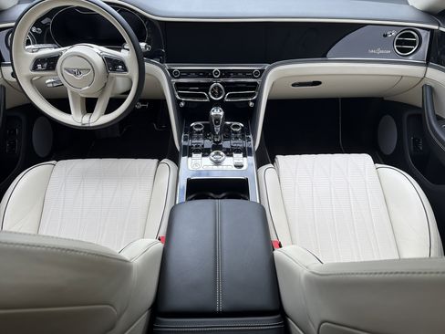 Used 2021 Bentley Flying Spur W12 AWD/4WD image 4