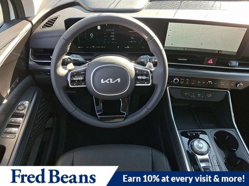 New 2026 Kia Carnival SX w/ SX Dark Edition Package FWD image 7