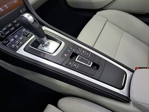 Used 2025 Porsche 718 Boxster GTS image 29