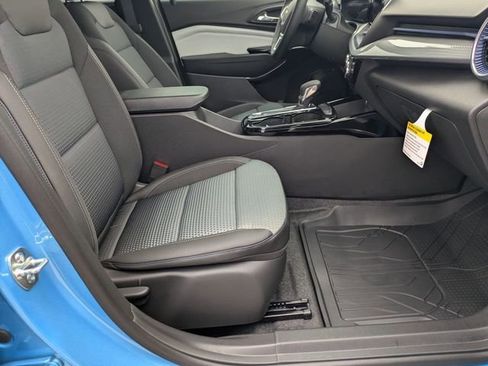 New 2026 Chevrolet Trax LT w/ Driver Confidence Package image 34